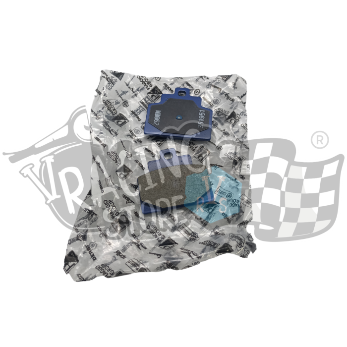Photoroom-20240209_074805 Pastilhas de travão PIAGGIO S52 Traseira Vespa GTS GTV Sei Giorni 125-300 - Image 1